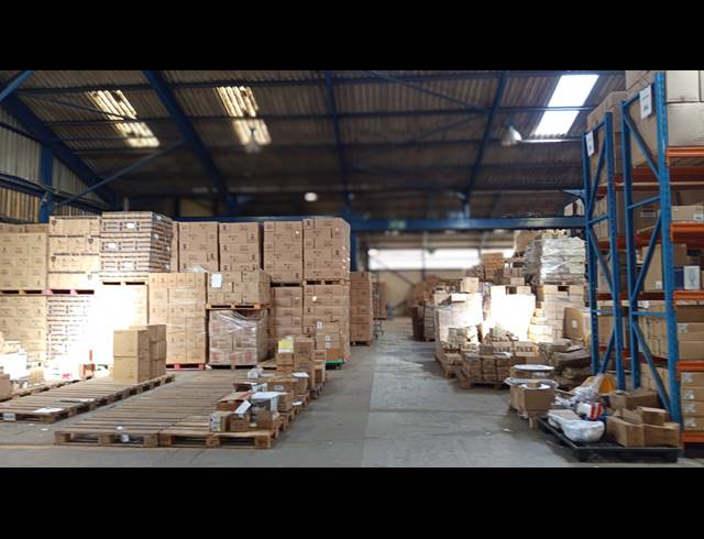 3,300M² WAREHOUSE TO LET IN PAARDEN EILAND